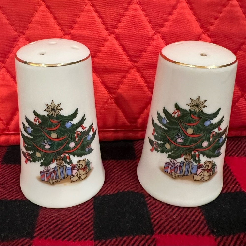 Porcelain Christmas Salt & Pepper Shakers